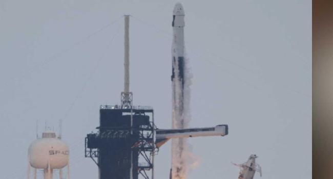 NASA SpaceX අභ්‍යවකාශ මධ්‍යස්ථානයට